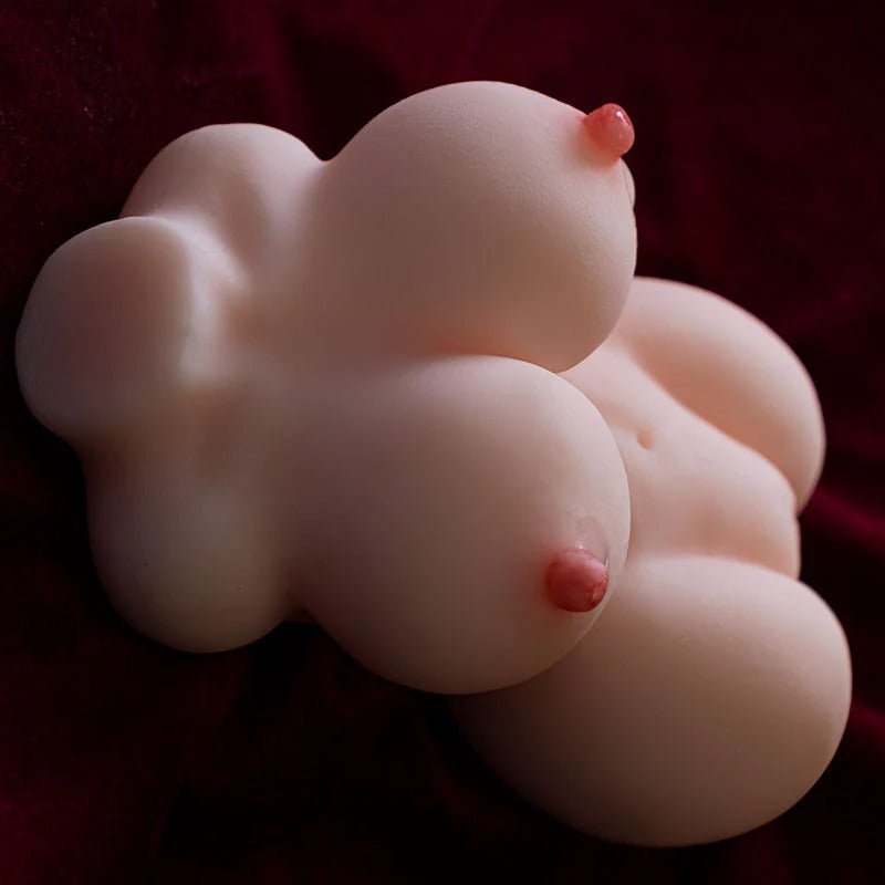 mini poupee erotique buste