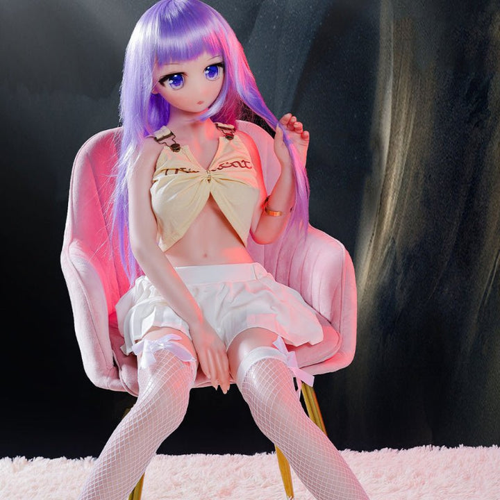 Puppe mit schlanker Taille