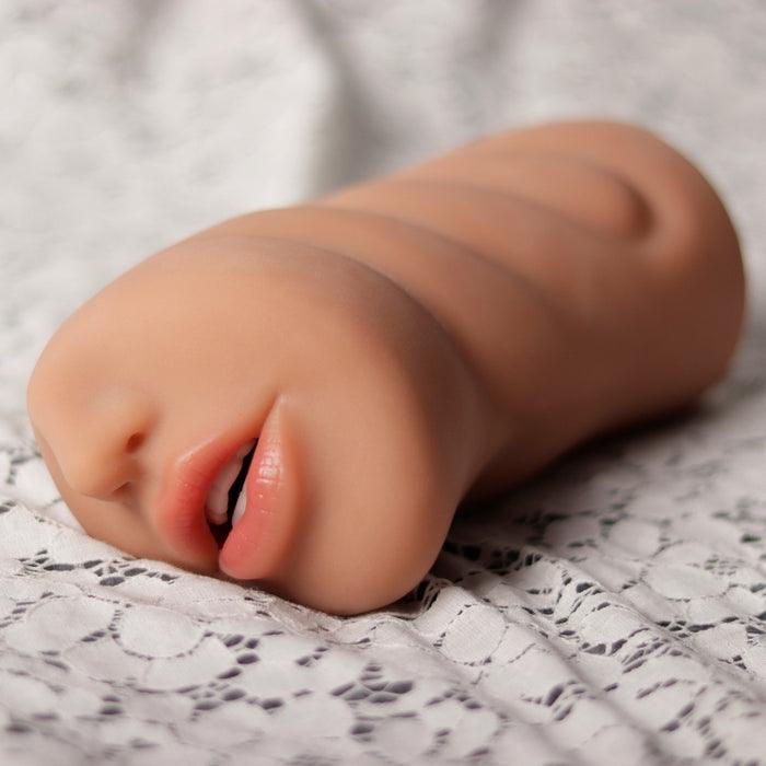 Détails réalistes de la peau et des plis de Livie pour une expérience sensorielle authentique