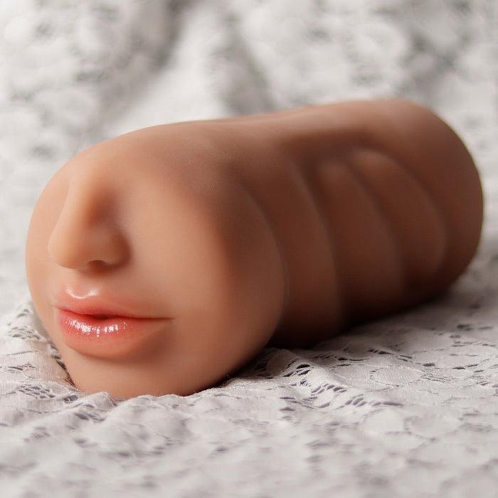 Vue générale de Livie, la vaginette réaliste avec ouverture bouche et design compact