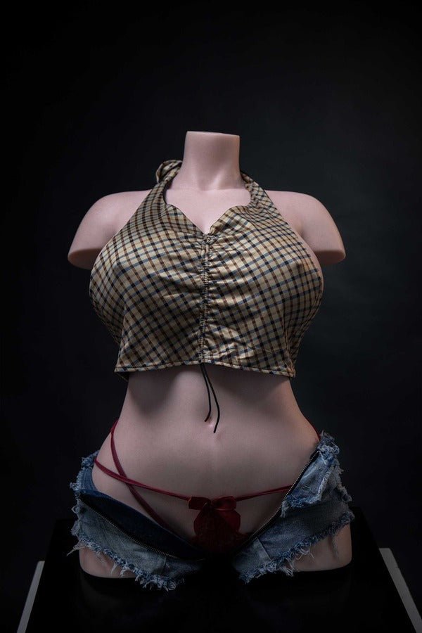 buste sensuel assis